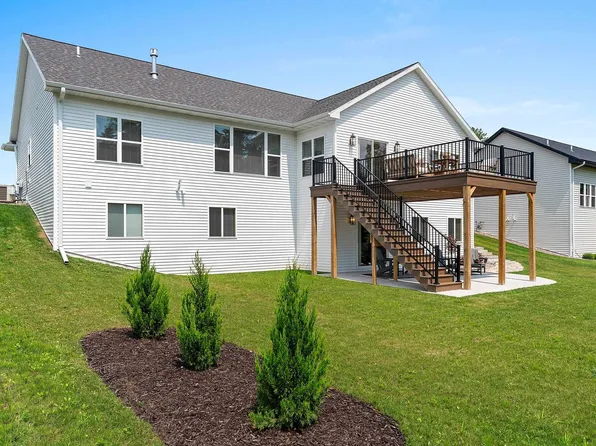 4049 Brussels Way, Green Bay, WI 54313