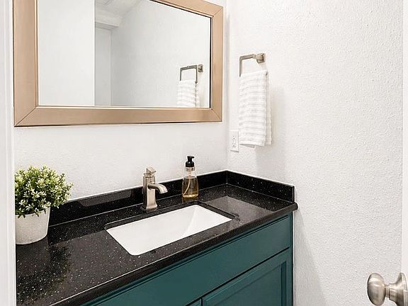 5th image of 11710 Southlake Dr Unit 47