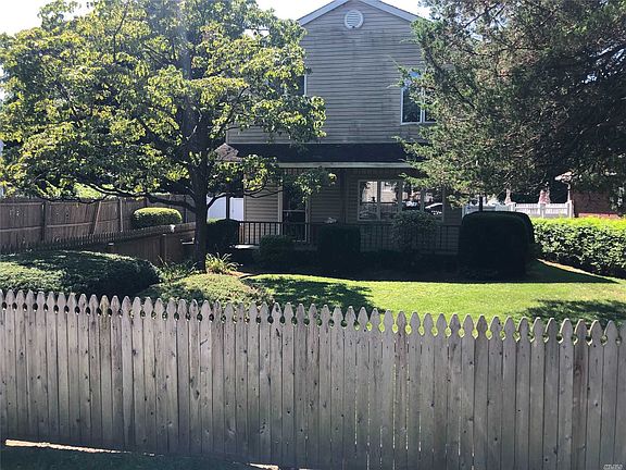 2nd image of 48 W 18th St