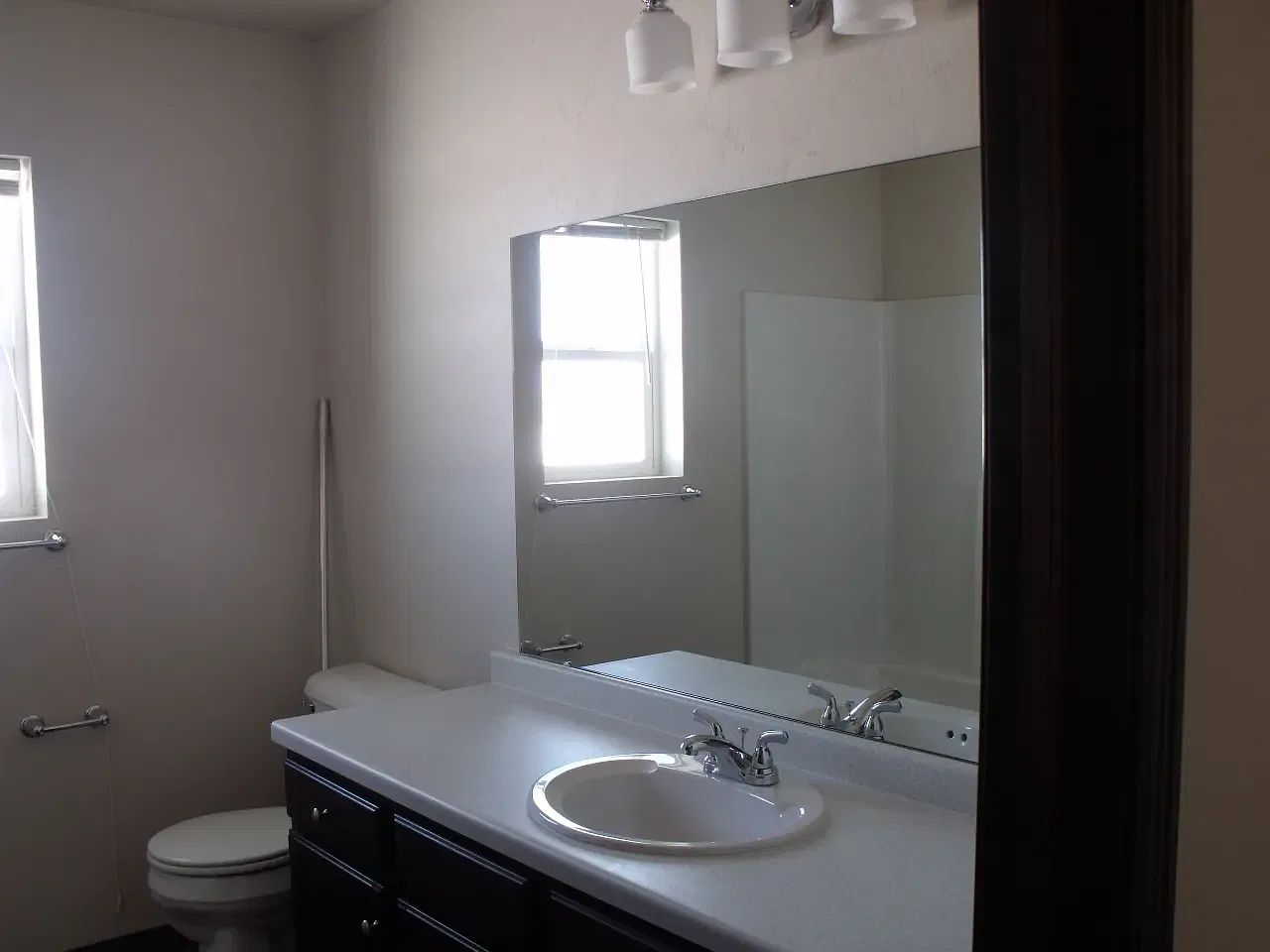 4 bed, 1782 sqft, $1,850 — Photo 2