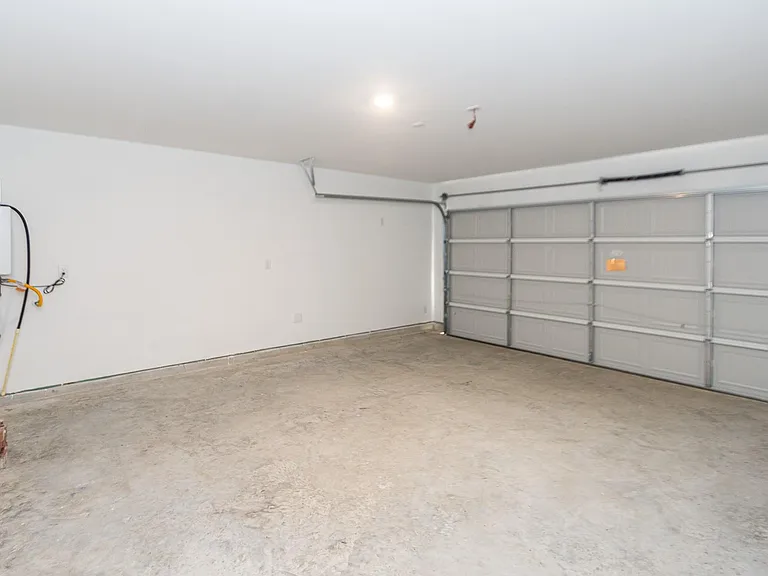 12819 Ivy Creek Ct — Photo 22