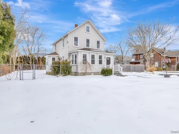 768 Old Medford Avenue, Medford, NY 11763