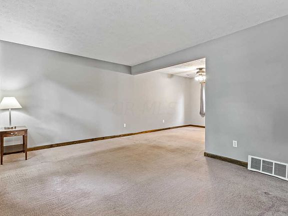 5th image of 3953 Vermilion Ave