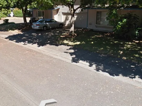 685 Manor Way, Lebanon, OR 97355