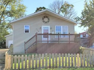 1266 Auburn Ave, Barberton, OH 44203