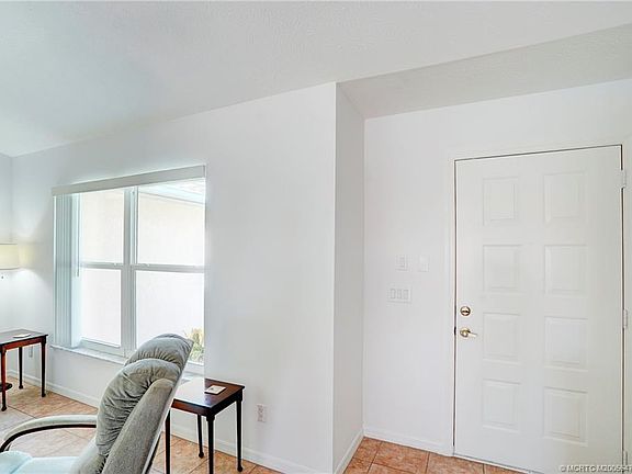 5th image of 2007 SE Heathwood Cir