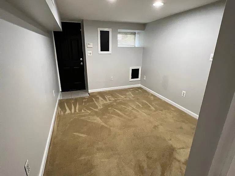627 Harvey St — Photo 28