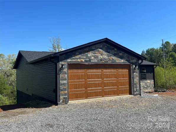 93 Marys Ln, Marion, NC 28752