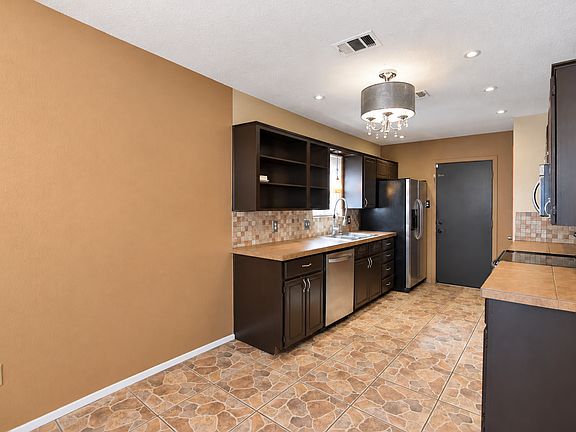 4403 Waterproof Dr (4)_09302026