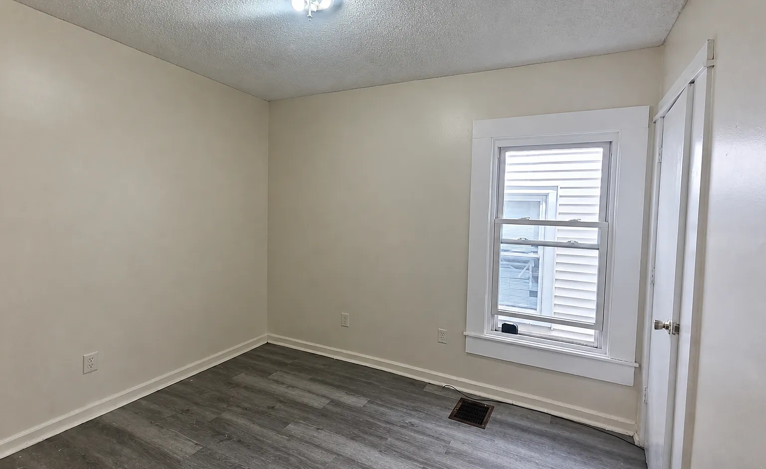 113 Morris St — Photo 4
