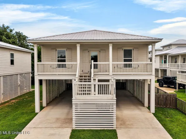 212 Clark Ave, Pass Christian, MS 39571