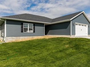 2900 Belle St SW, Cedar Rapids, IA 52404