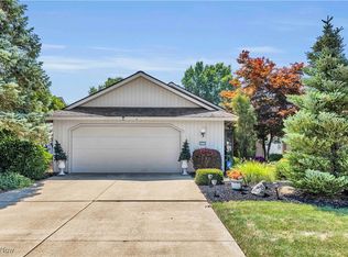 32715 Deerspring Ct, North Ridgeville, OH 44039