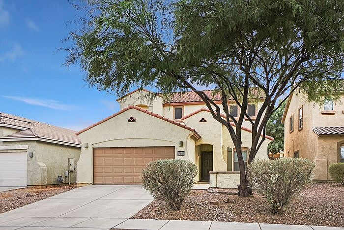 1st image of 835 W Calle Muro Fuerte