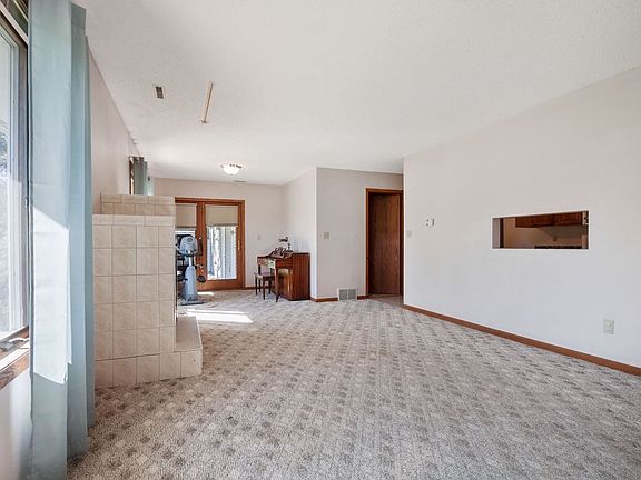 4th image of 1045 Saint Andrews Dr