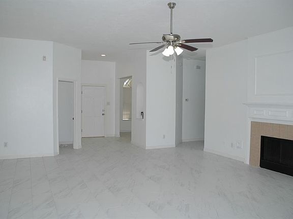 5th image of 8214 Cliffshire Ct