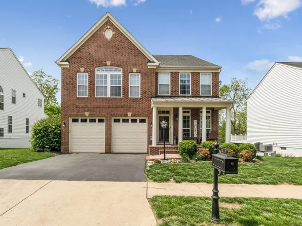 18119 Camdenhurst Dr, Gainesville, VA 20155