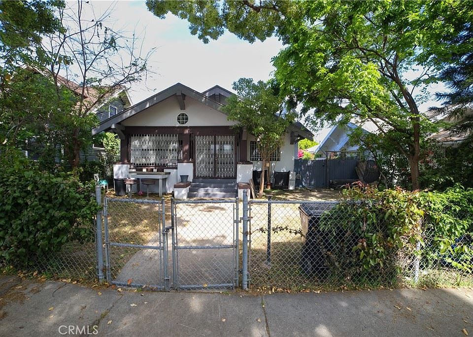 1st image of 2906 S Hobart Blvd