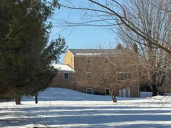 39335 Bolington Rd, Lovettsville, VA 20180