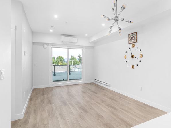 2 bedroom rental in Surrey — photo 4