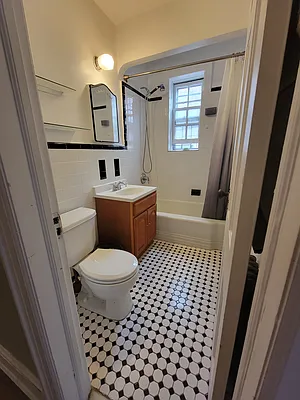 Rented by Metro Park Realty Inc | media 7