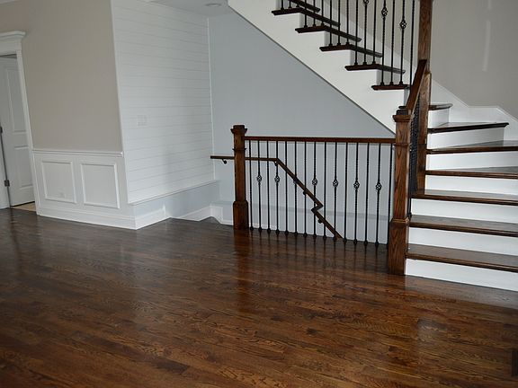 3rd image of 4532 N Melvina Ave