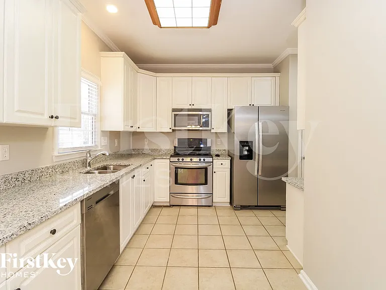 317 Natalie Dr — Photo 8