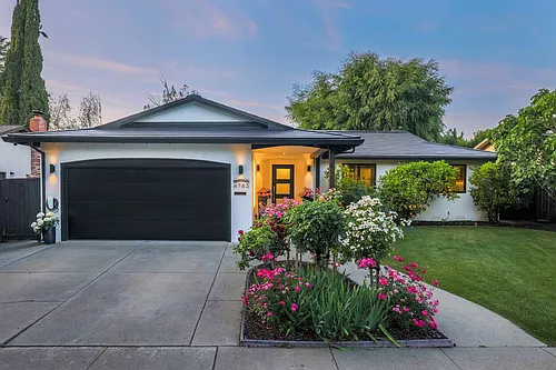 4763 Golden Rd Photo 1