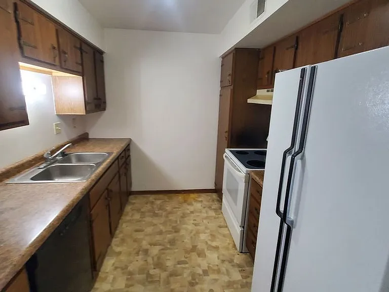 7625 W Donna Ct - 8 Unit — Photo 6