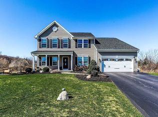 8860 Haystack Ln, Chittenango, NY 13037