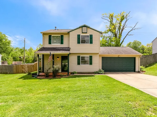 2745 S Pine Meadows Dr, Bloomington, IN 47403