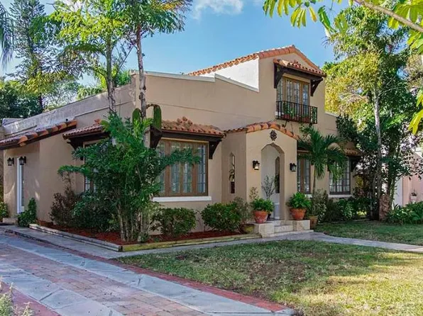 1332 Rio Vis, Fort Myers, FL 33901