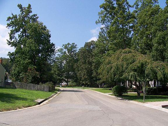 3rd image of 10246 Berrymeade Ct