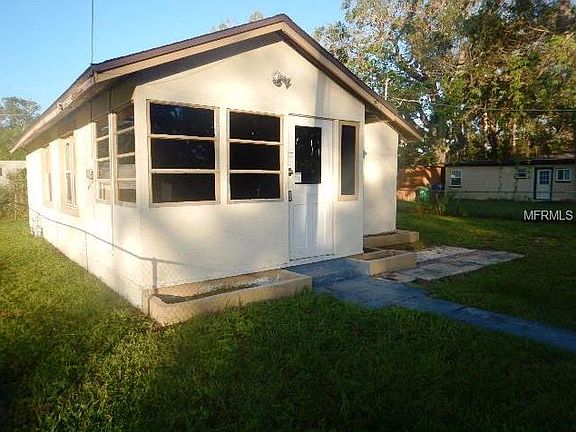 3rd image of 456 Pleasant St
