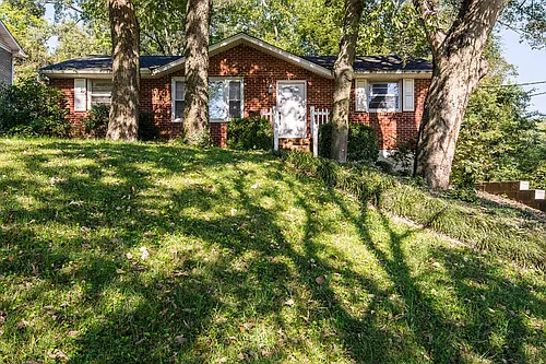 534 Northcrest Dr Photo 1