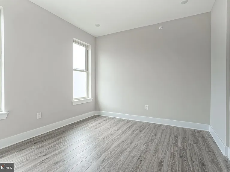2162 E Norris St #303 — Photo 17