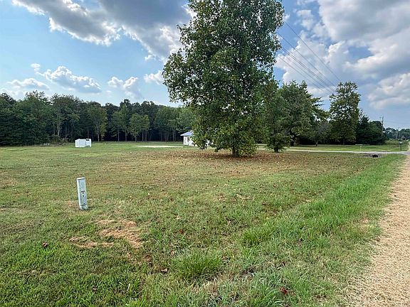 3rd image of 119 Overbeck Ln