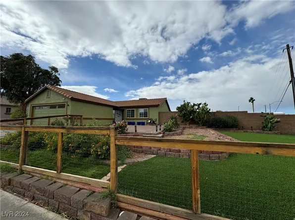 618 W Victory Rd, Henderson, NV 89015