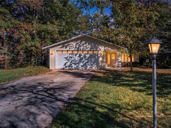 33866 Gail Dr, North Ridgeville, OH 44039