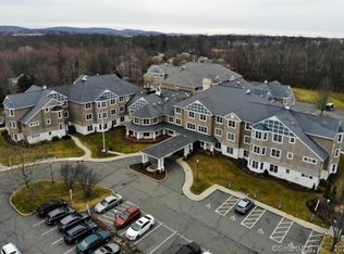 160 Simsbury Rd, West Hartford, CT 06117