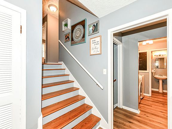 3rd image of 3118 Melrose Ct