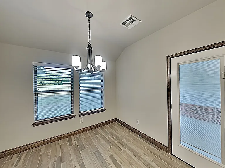 7050 Richardson Ct — Photo 9
