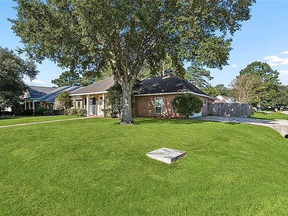 3rd image of 1933 Marlin Dr