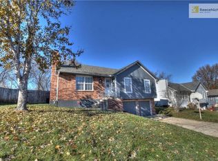 1706 N Lazy Branch Rd, Independence, MO 64058