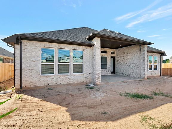 3rd image of 1939 Heather Canyon Dr