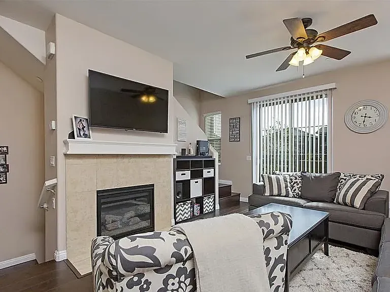 1831 Crimson Ct #8 — Photo 3