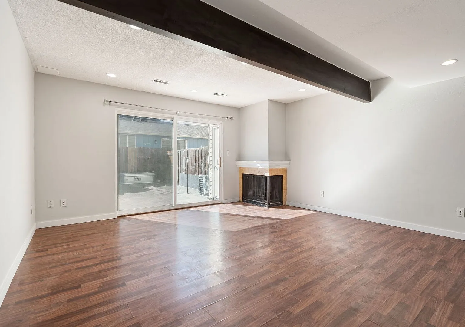 2 bedroom, 1 bathroom in Loveland. — Photo 4