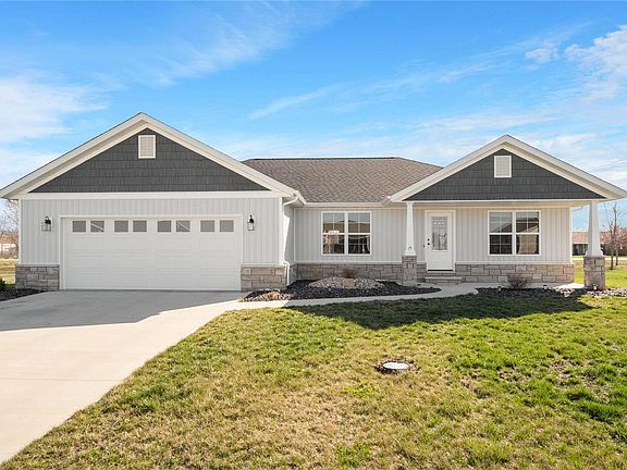 2nd image of 15 Atwood Ct