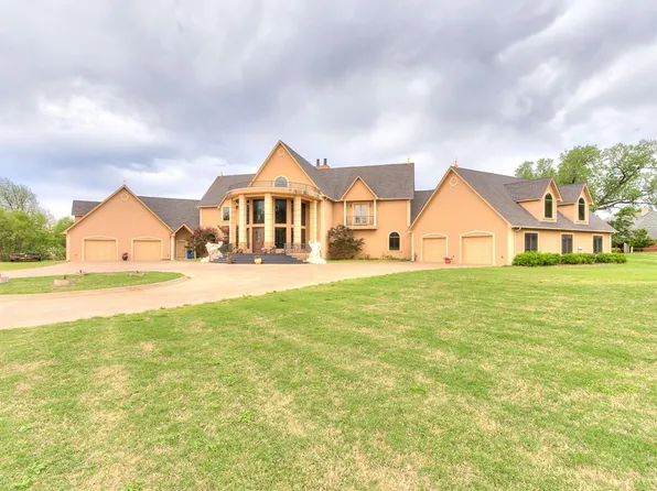 1801 W Carolina Ave, Chickasha, OK 73018