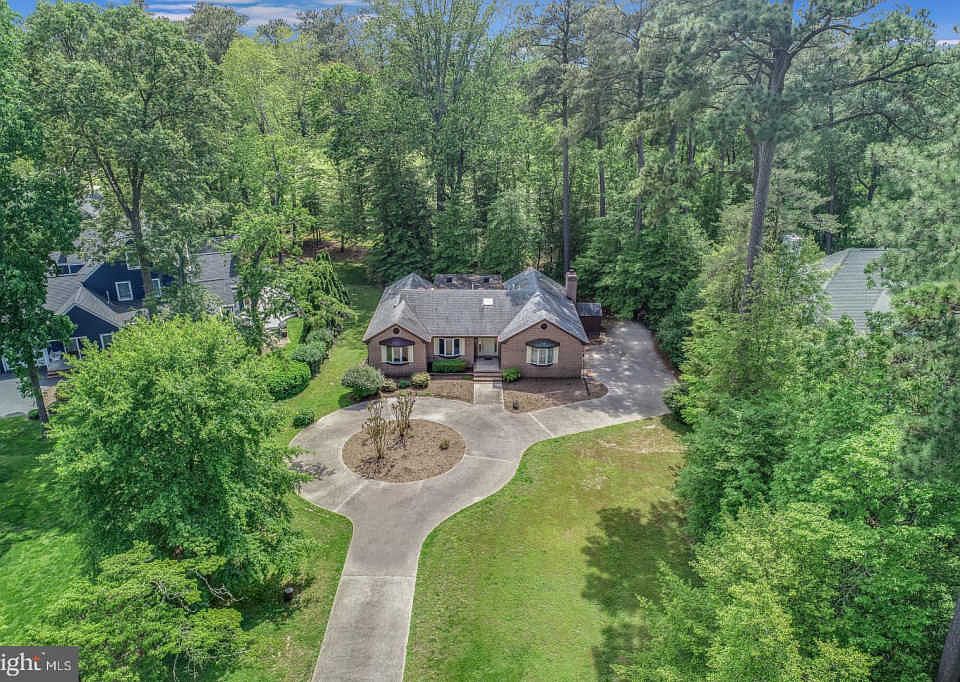1st image of 13 Kings Creek Cir